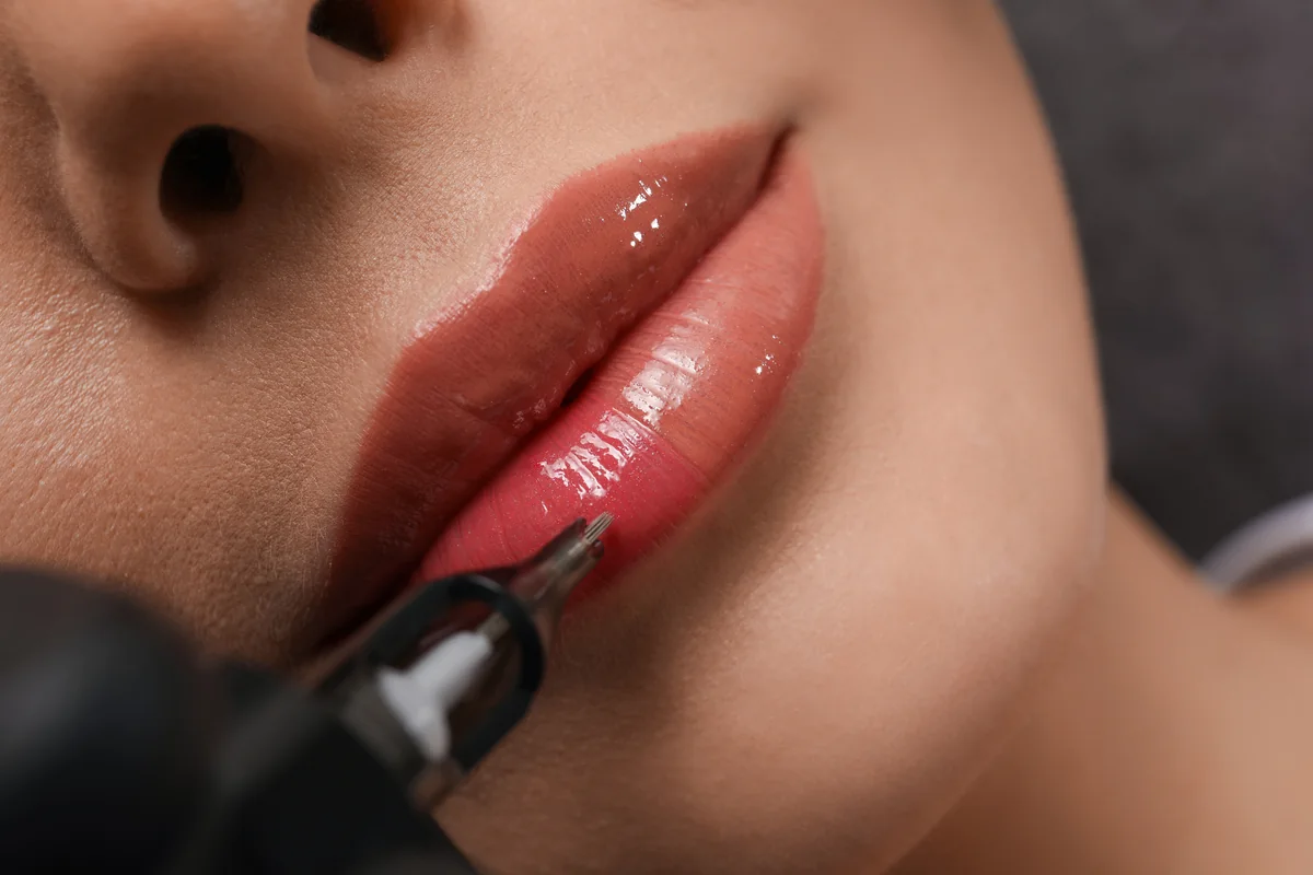 Micropigmentação labial